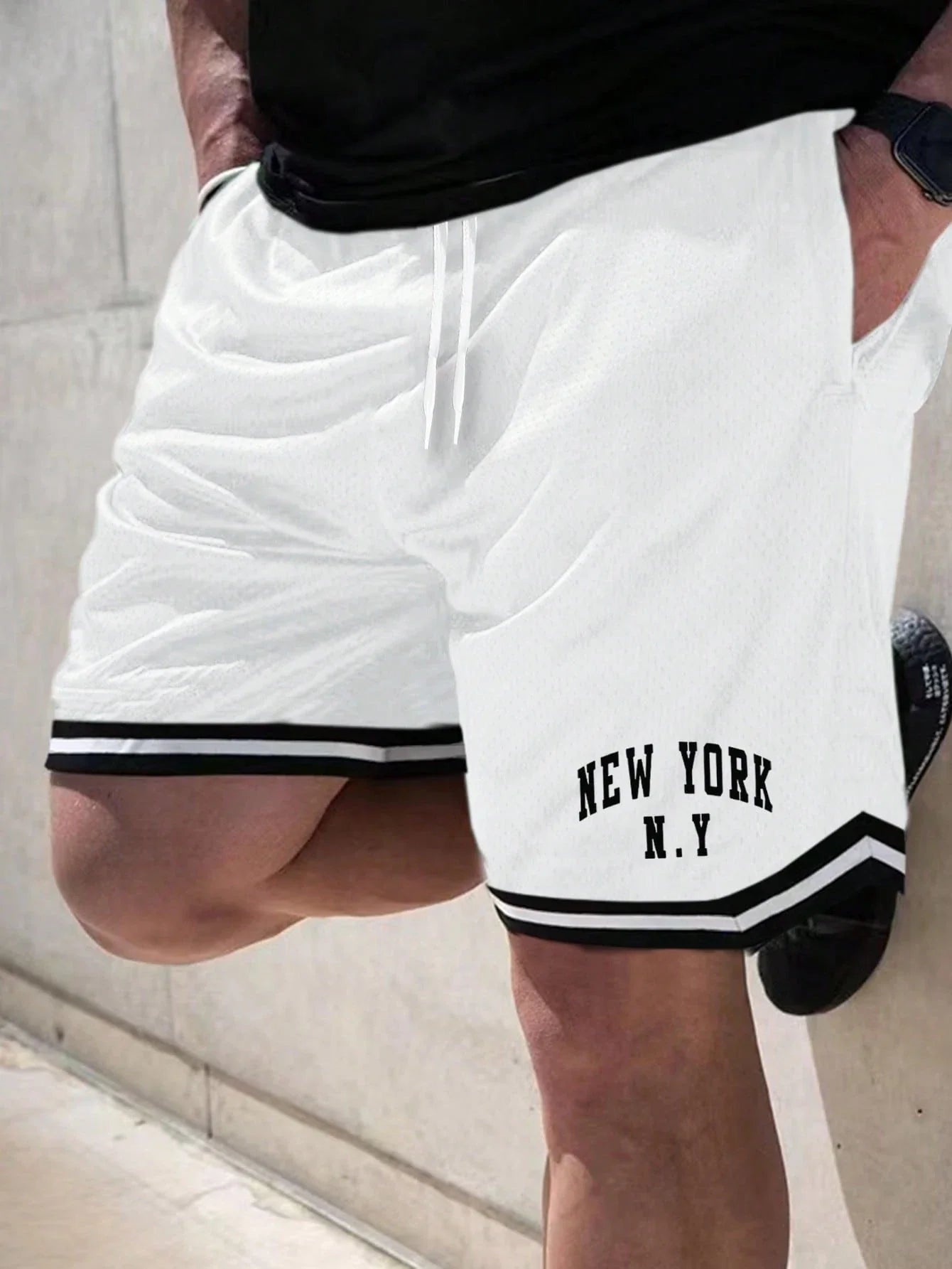 Men Letter Graphic Striped Trim Drawstring Waist Shorts