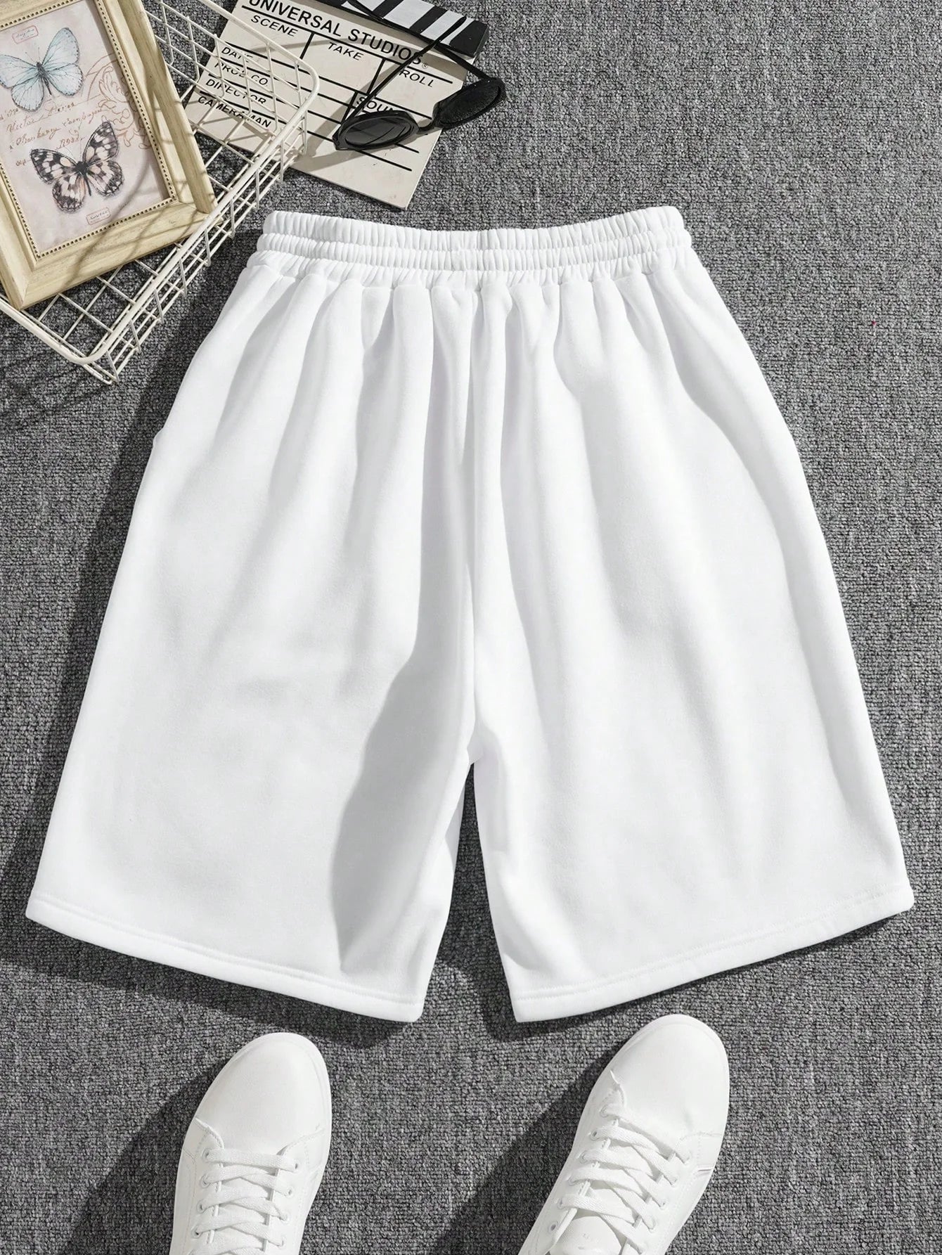 Men Letter Graphic Drawstring Waist Shorts