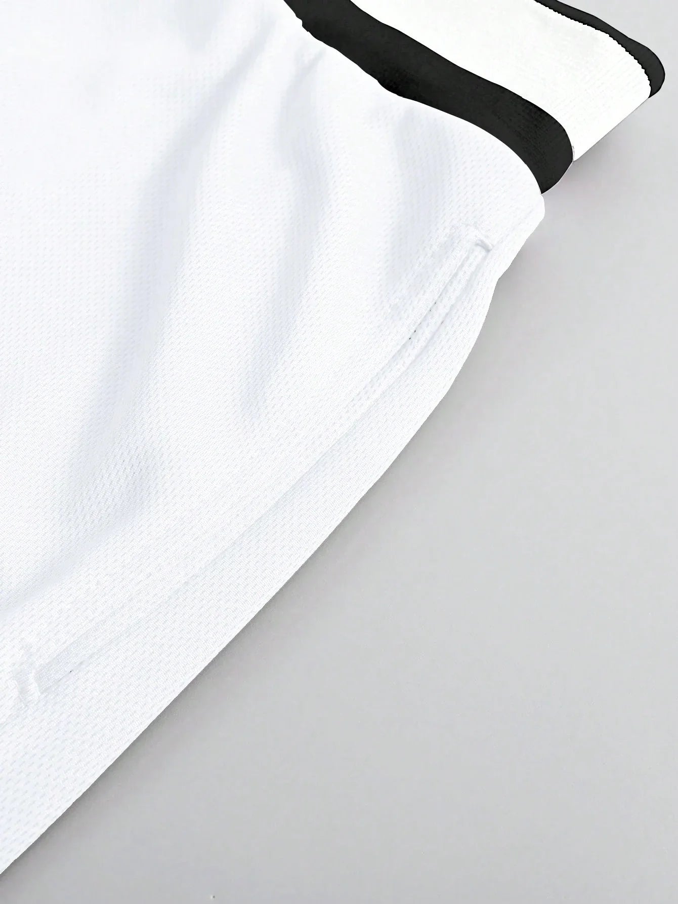 Men Letter Graphic Striped Trim Drawstring Waist Shorts
