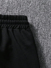 Men Cartoon & Letter Graphic Drawstring Waist Shorts
