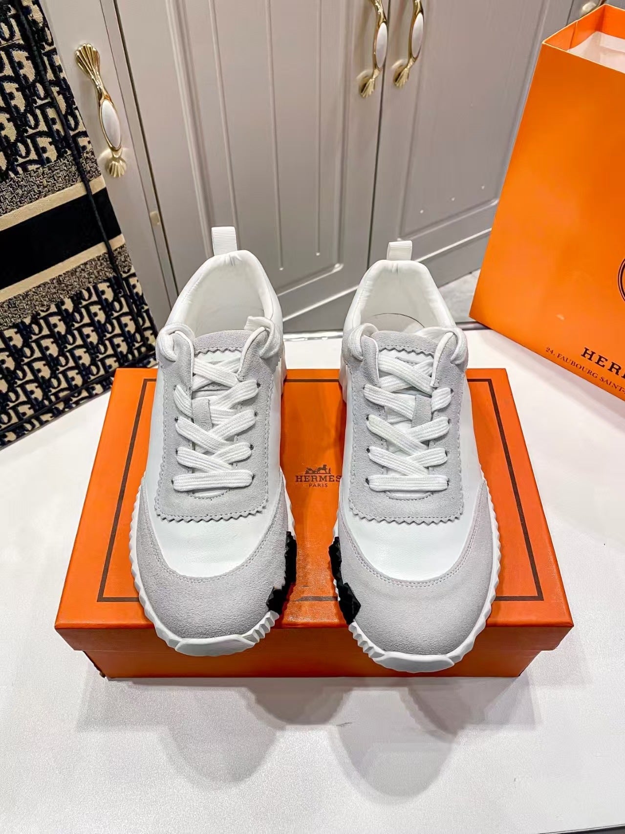 Women's & Men's Genuine Breathable Lace Up Running Casual Shoes