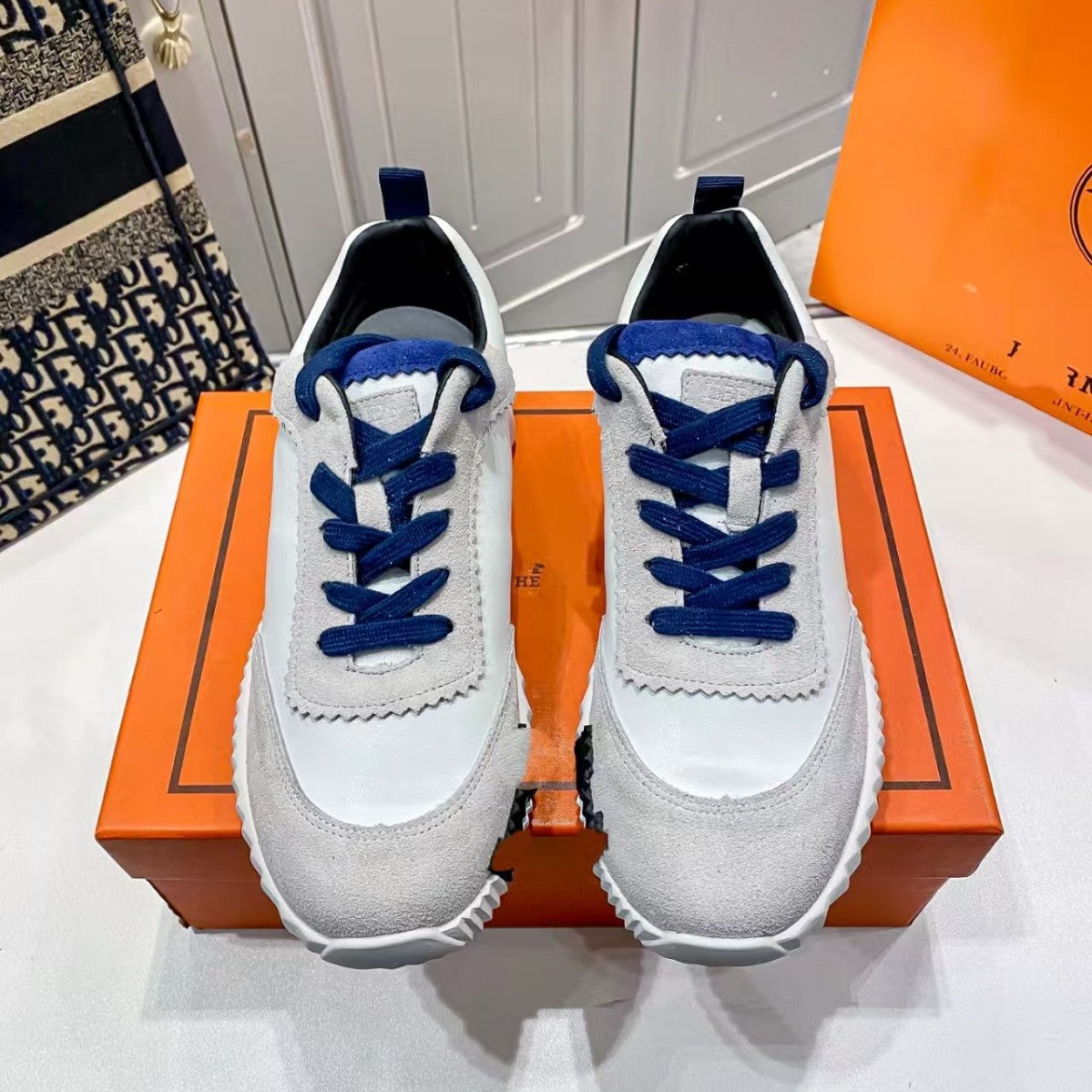 Women's & Men's Genuine Breathable Lace Up Running Casual Shoes